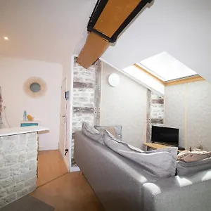  Appartement Stud'ain France