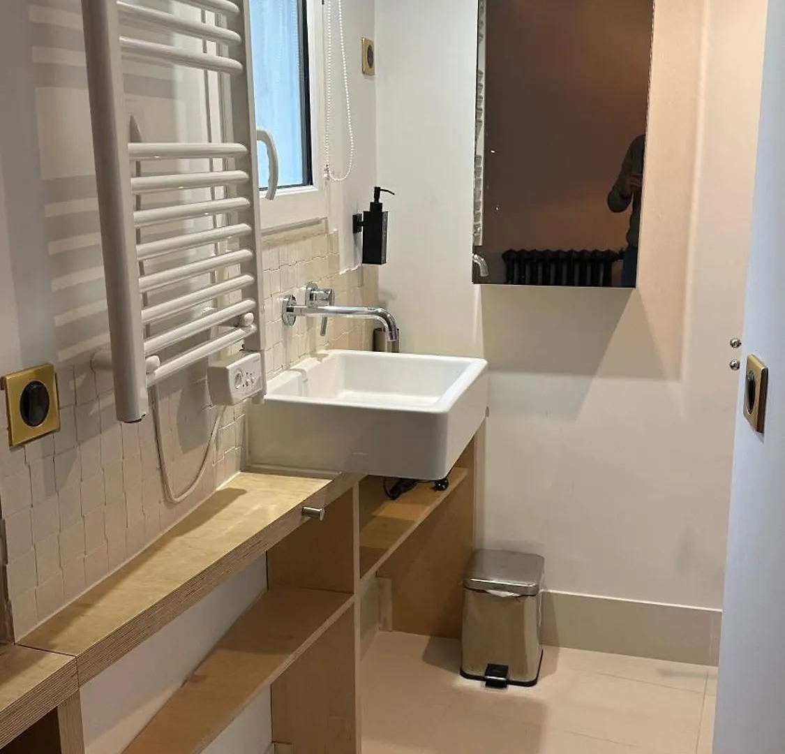 Apartment Haut Maraisjolie Duplex 33M2… Paris France